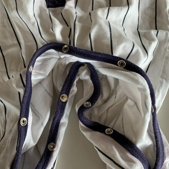 Disney Mickey Baby Onesie - Size 18 months with matching socks - Picture 6 of 8